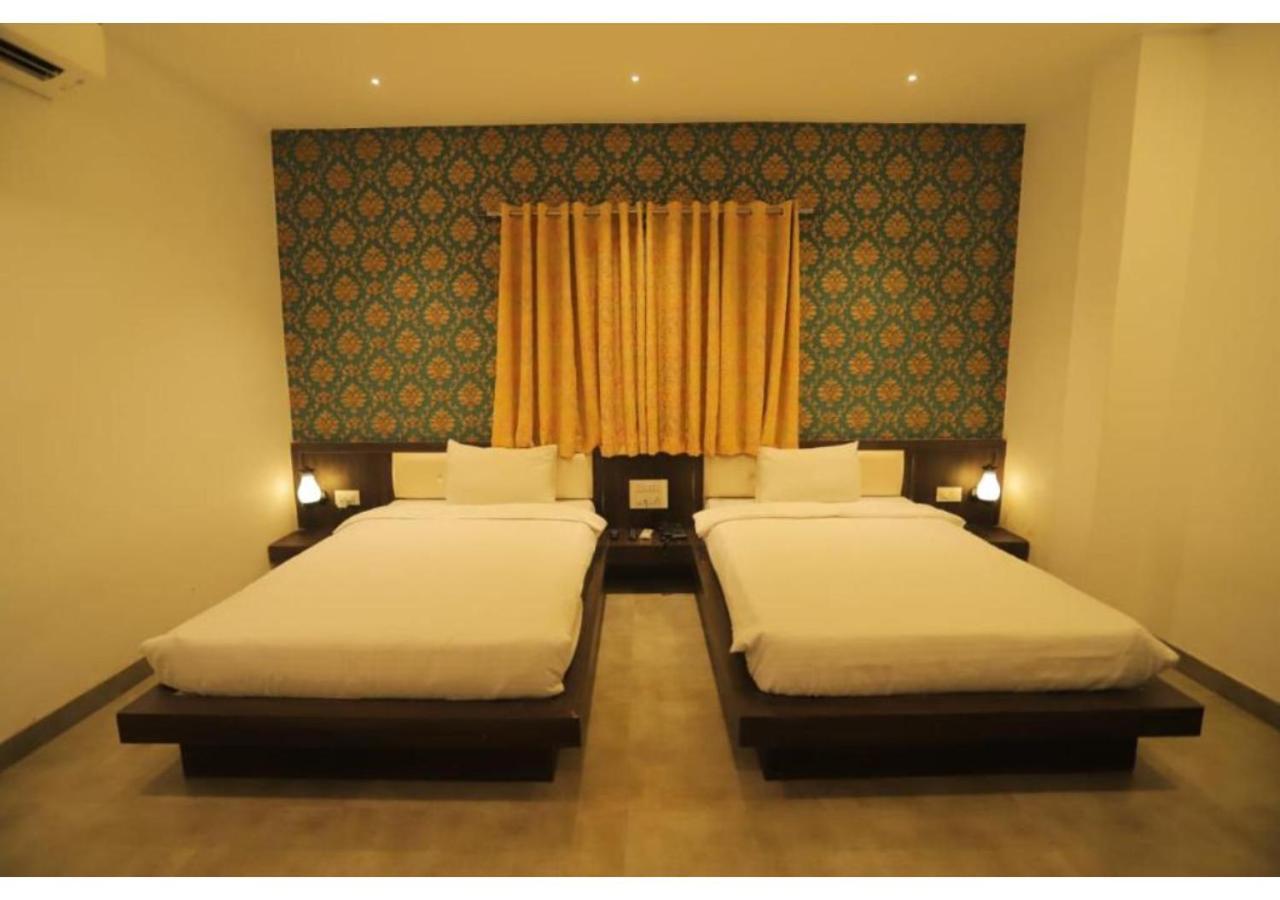 Hotel Raha Ουνταϊπούρ Εξωτερικό φωτογραφία