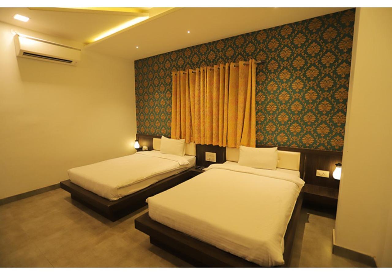 Hotel Raha Ουνταϊπούρ Εξωτερικό φωτογραφία