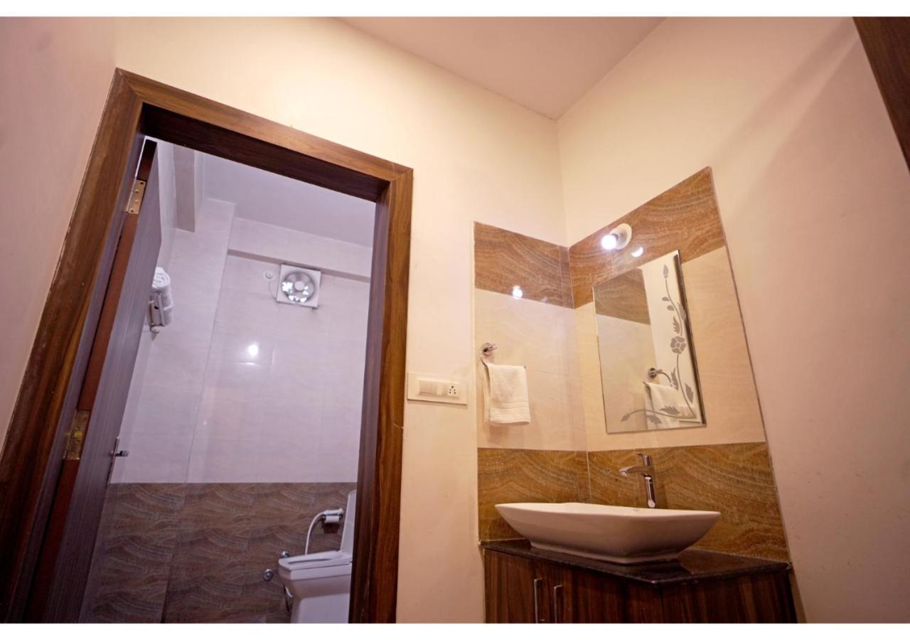 Hotel Raha Ουνταϊπούρ Εξωτερικό φωτογραφία