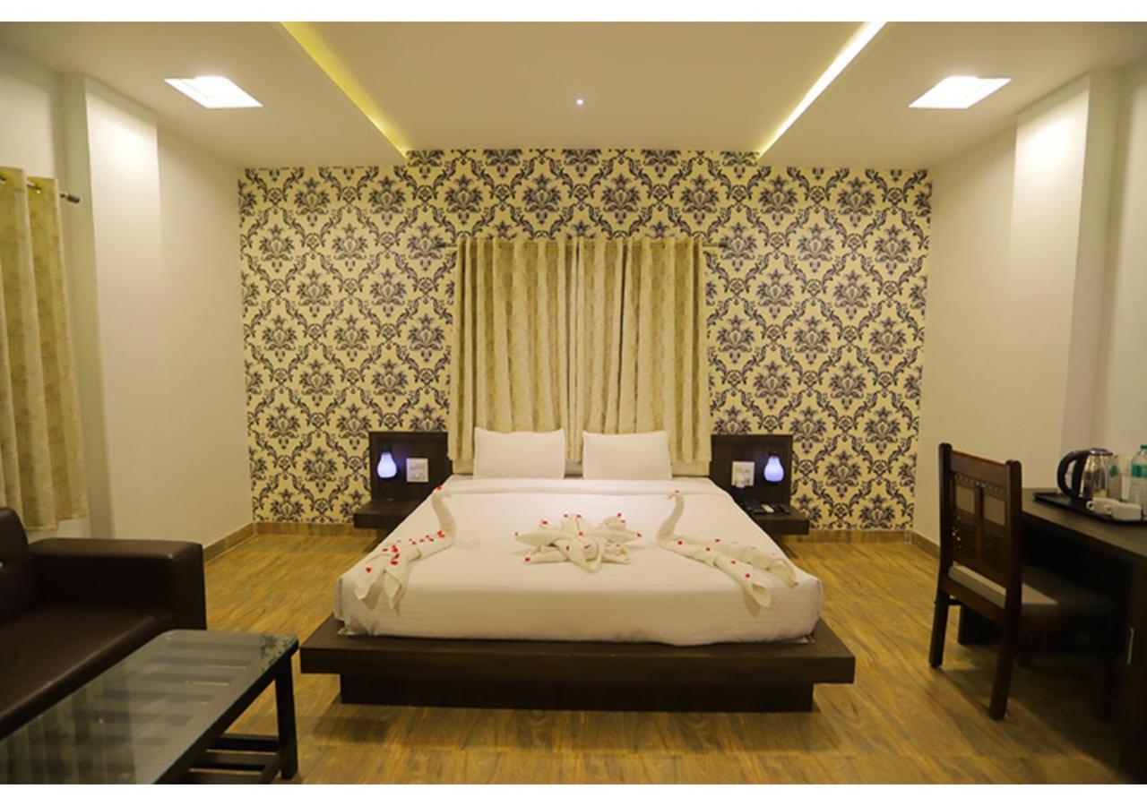Hotel Raha Ουνταϊπούρ Εξωτερικό φωτογραφία