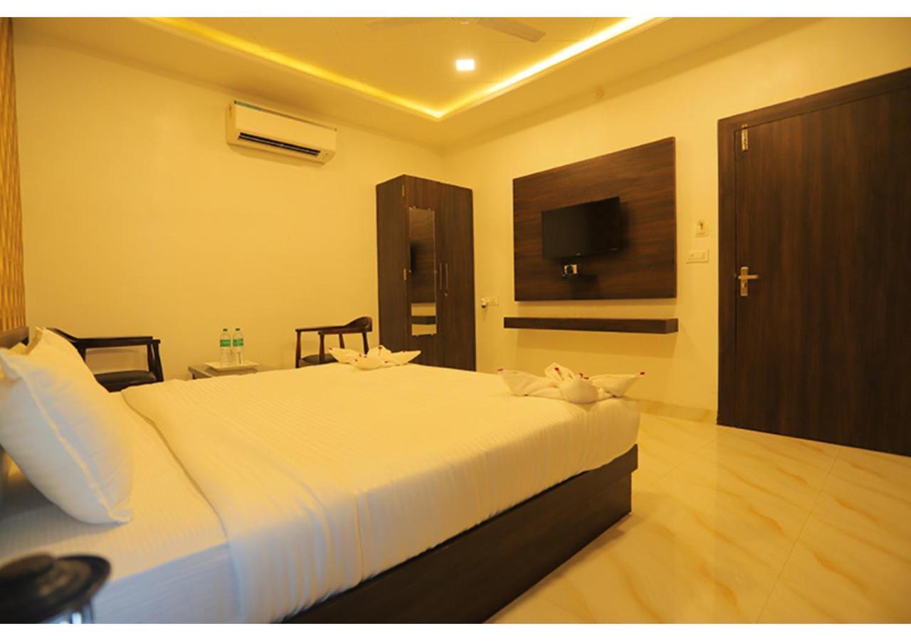 Hotel Raha Ουνταϊπούρ Εξωτερικό φωτογραφία